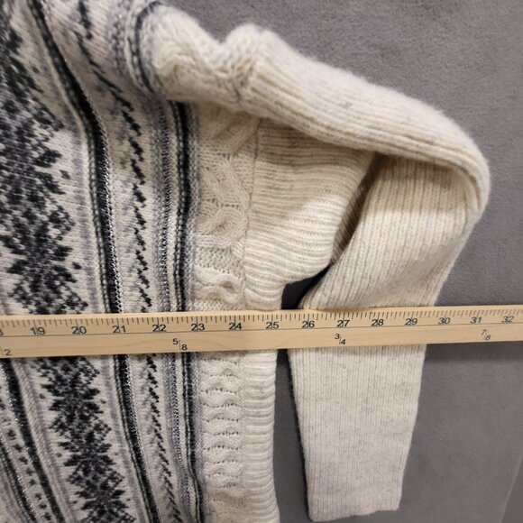 Cabi Fair Isle Pullover Sweater Womens Size Small Snowflake Metallic Cozy Comfy - Picture 7 of 9
